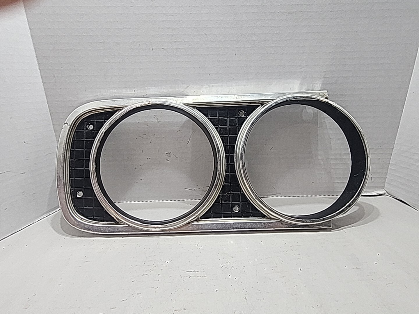 68 Coronet 440 Super Bee 69 Charger 500 Original Right Headlight Bezel